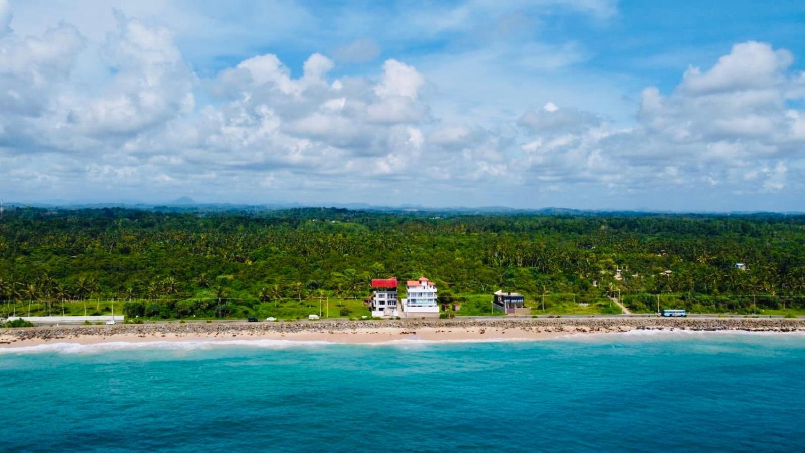 Ocean Front Villa Hikkaduwa Eksteriør bilde